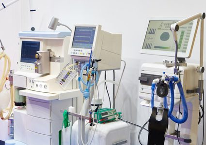 الصحة: أجهزة تنفس بانتظار إدخالها إلى غزة