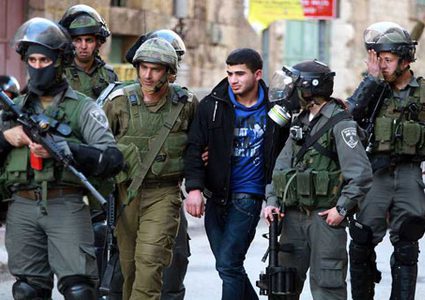 منذ بداية العام الجاري..الاحتلال اعتقل نحو 400 طفل فلسطيني