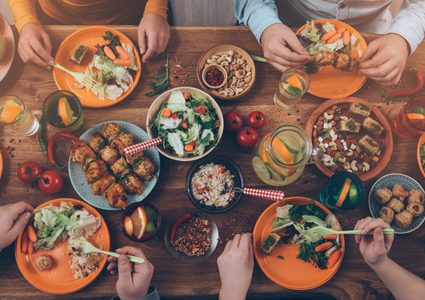 ما هي أضرار تأخير وجبة العشاء ؟