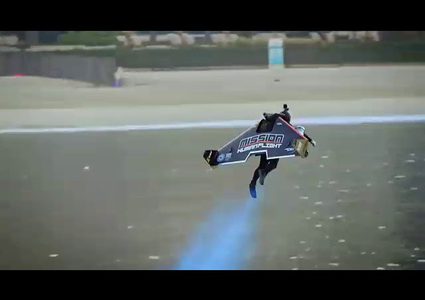 بعد مصرعه في دبي .. جانب من تدريبات الرجل الطائر