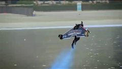 بعد مصرعه في دبي .. جانب من تدريبات الرجل الطائر