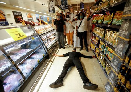 "جريمة كارفور" تهز البرازيل