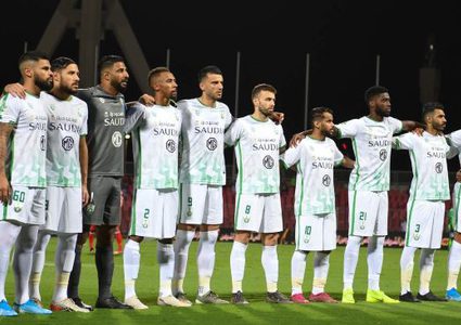 نجم الأهلي السعودي يصاب بفيروس كورونا