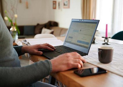 ما هي الدول التي توفر تأشيرات "العمل عن بعد" ؟