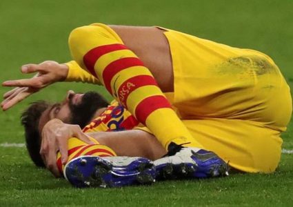 برشلونة يعلن إصابة بيكيه وروبيرتو