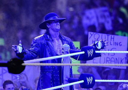 "أندرتيكر" يرقد بسلام في وداعه الأخير