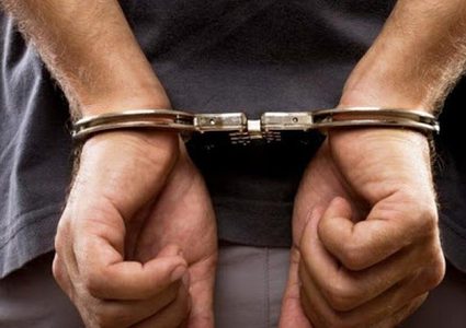 نابلس: القبض على ثلاثة متهمين بقضايا ابتزاز وسرقة