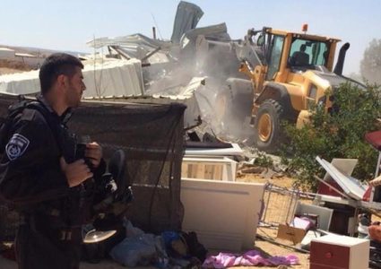 الاحتلال يستولي على كرفان زراعي غرب سلفيت