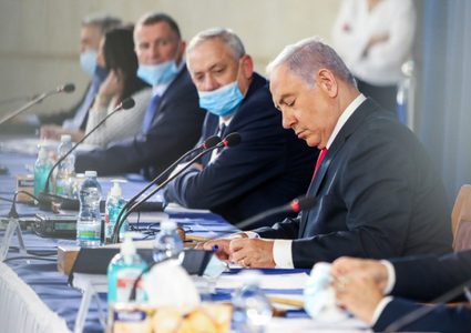 نتنياهو: تشكيل لجنة تحقيق بملف الغواصات "عار كبير"