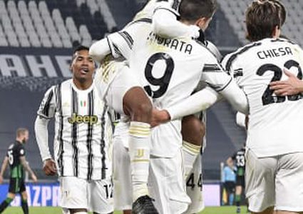 يوفنتوس ينجو من التعادل أمام فرنسفاروش في الوقت القاتل