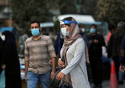 إيران تسجل أعلى حصيلة إصابات يومية بكورونا منذ تفشي الوباء