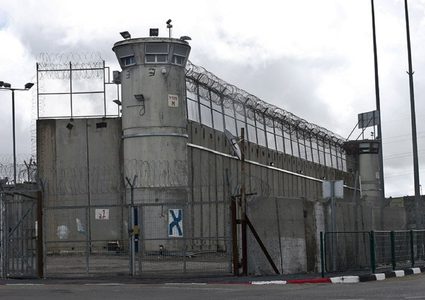 إصابة أسيرين في مركز توقيف "بتاح تكفا" بكورونا"