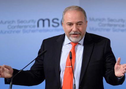 ليبرمان: خطوات نتنياهو السرية تشكل خطرًا على "إسرائيل"