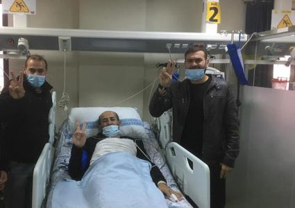 الأسير المحرر ماهر الأخرس يغادر مستشفى النجاح الجامعي لبيته