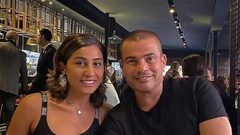 شخصية فنية تتدخل لحل الخلاف بين عمرو دياب ودينا الشربيني