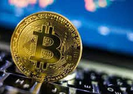 هبوط عملة "البيتكوين" بنحو 5%