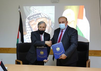 "التعليم العالي" توقع اتفاقية لتمويل صندوق إقراض الطلبة