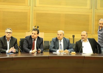 استمرار خلاف مركبات القائمة المشتركة مع النائب منصور عباس