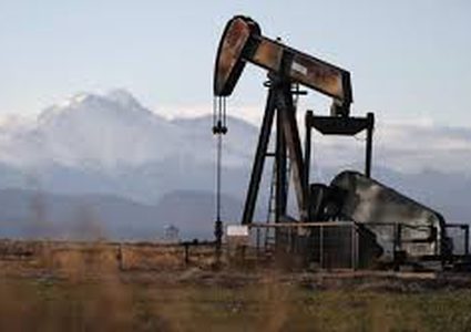 النفط يتراجع مع انحسار موجة الصعود