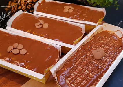 كيكة اللوتس الاسفنجية