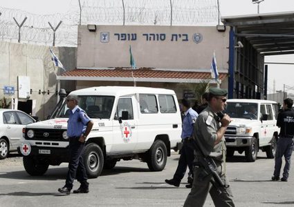 هيئة الأسرى تحذر من تفاقم الحالة الصحية لـ3 أسرى مصابين بالسرطان