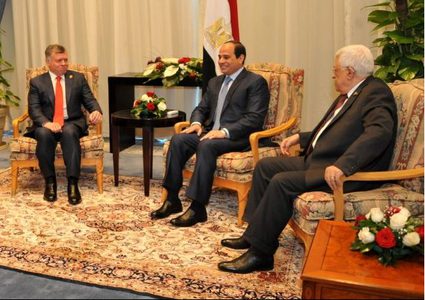 الرئيس عباس يجتمع غدا بالعاهل الأردني والاثنين بنظيره المصري