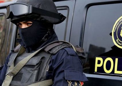 مصر.. سرقة تنتهي بجريمة إحراق عجوز أمام أحفادها !