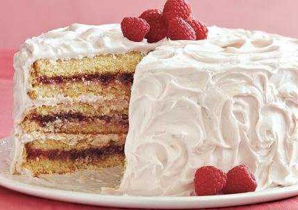 كيكة المكسرات بماء الورد والهيل