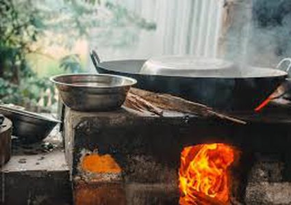 أبرز الاضطرابات الصحية التي يسببها الطهو على الحطب