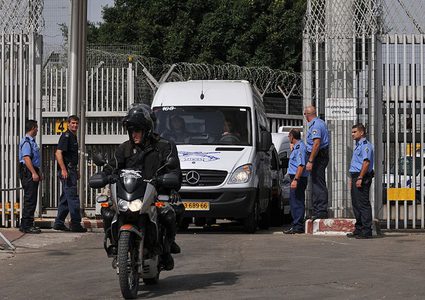 الإفراج عن أسير من جنين  بعد قضائه 15 عاما في سجون الاحتلال