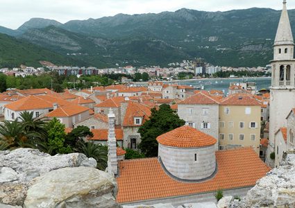 جمهورية الجبل الأسود تمهل سفير صربيا 72 ساعة لمغادرة البلاد