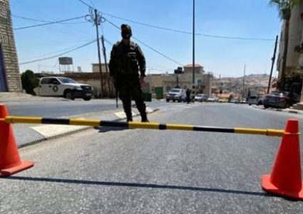 محافظ نابلس يقرر اغلاق قرية زيتا-جماعين بسبب كورونا