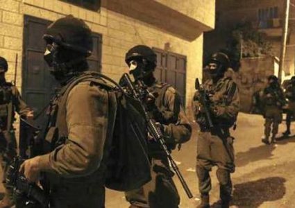 حملة اعتقالات في الضفة تطال 12 مواطنا بينهم أسرى محررون (محدث)