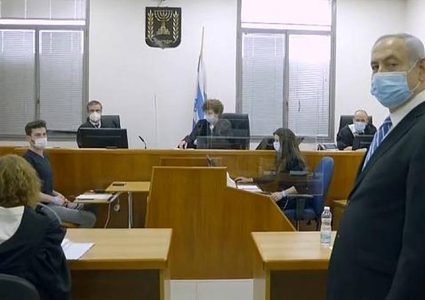 مندلبليت يطالب غانتس بوقف لجنة التحقيق بقضية الغواصات