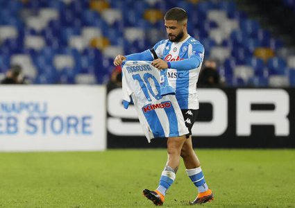 بقميص الأرجنتين نابولي يدك حصون روما برباعية