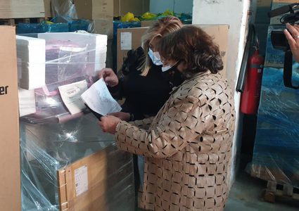 الصحة تتسلم 21 جهاز تنفس اصطناعي من منظمة الصحة العالمية