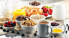 أطعمة يحذر الأطباء من تناولها على الريق