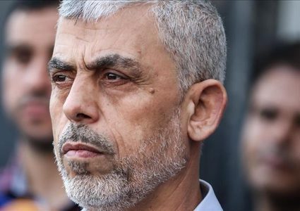 حماس تعلن إصابة يحيى السنوار بفيروس كورونا