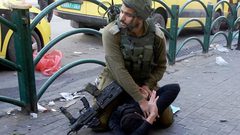 الاحتلال يمدد اعتقال القاصر محمد مقبل حتى الأحد المقبل