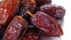 الاقتصاد: نعمل على ضبط وتنظيم قطاع التمور