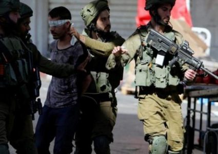 الاحتلال يعتقل أسيرا محررا من مخيم جنين على حاجز عسكري