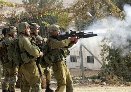 إصابات خلال مواجهات مع الاحتلال عقب اقتحام قبر يوسف