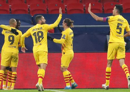 برشلونة يفوز عاى فرنسفاروش بثلاثية نظيفة