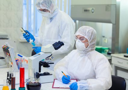 توصيات خاصة بالأشخاص الراغبين بتلقي لقاح كورونا