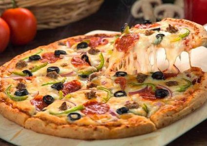 كيف تقلل من الخطورة الصحية لتناول البيتزا ؟