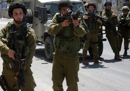 الاحتلال يقتحم نابلس وضح النهار ويعتقل مواطنين