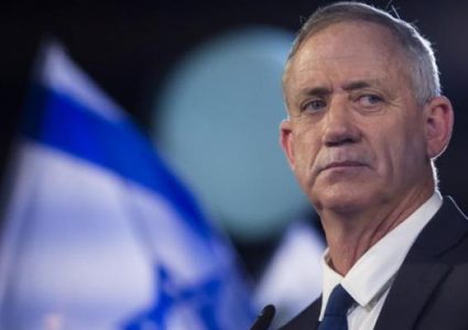 غانتس يدعو السلطة للعودة للمفاوضات والتنسيق لمواجهة كوورنا