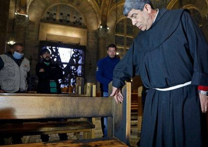 الأزهر يدين محاولة إحراق كنيسة الجثمانية بالقدس