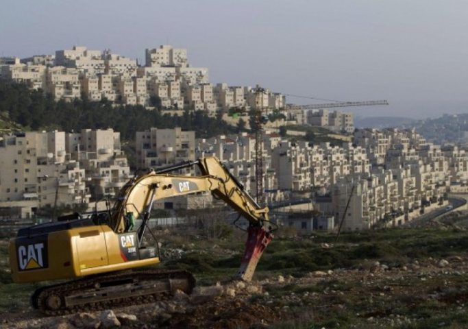 الاحتلال يشرع بشق طريق استيطاني جنوب القدس المحتلة