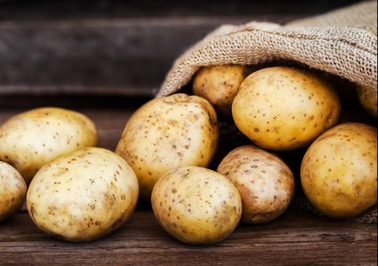 من هم الأشخاص الذين عليهم الحذر عند تناول البطاطا ؟